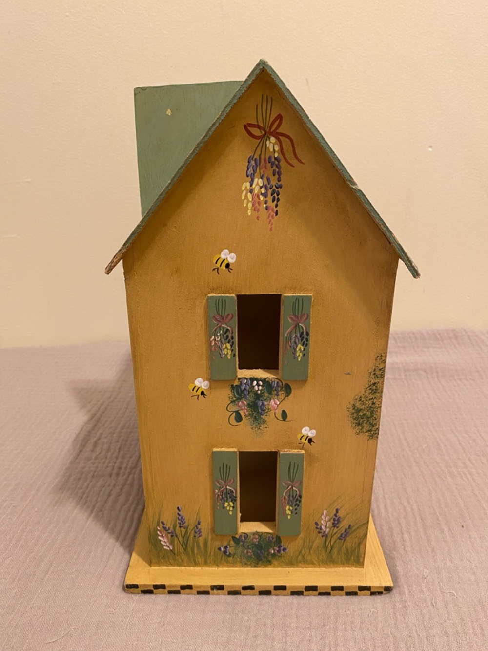 MILLS RIVER Industries 1998 Hand -Crafted Miniature Wood House - Yellow & Sage - Picture 3 of 10